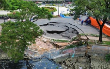 Sụt lún trên đường ven kênh Tàu Hủ, phường Chánh Hưng