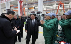 Ông Kim Jong Un cách chức Phó thủ tướng ngay tại nhà máy vì thiếu trách nhiệm