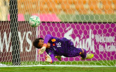 Làm sao phá vỡ hàng thủ U23 Trung Quốc?