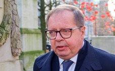 Anh lên kế hoạch chặn bắt tàu Nga, Matxcơva nói London 'cướp biển'