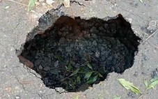 ‘Hố tử thần’ sâu 3m xuất hiện trên quốc lộ tại Quảng Trị