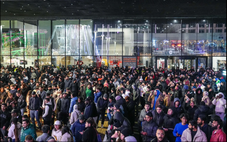 Hàng trăm người bị lừa đến xem pháo hoa giao thừa “ma” ở Anh