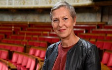 Pháp siết chặt kiểm soát nội dung của các nhân vật có ảnh hưởng trên mạng xã hội