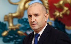 Tổng thống Bulgaria tuyên bố từ chức giữa đồn đoán lập đảng mới
