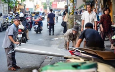 Lập lại trật tự vỉa hè phường Thạnh Mỹ Tây: Không cự cãi, người lấn chiếm tự tháo dở