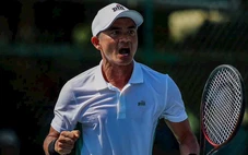 Tay vợt tennis Quốc Khánh 'hồi xuân' tuổi 44 từ pickleball