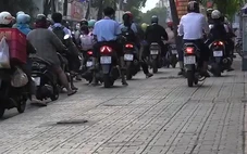 Tra cứu 138 xe máy vi phạm chạy trên vỉa hè đường Quang Trung thuộc phường Gò Vấp, An Hội Tây