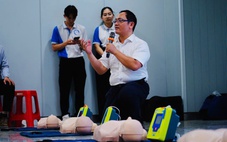 Ga metro có máy khử rung tim cứu người trong 3 - 5 phút vàng