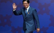 Tổng thống Philippines tươi cười xuất hiện sau tin đồn đã qua đời