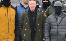 Xôn xao thông tin một chỉ huy Tuần tra biên giới Mỹ mặc áo khoác giống thời Đức Quốc xã?