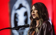 Kiểm chứng phát ngôn của Bộ trưởng An ninh nội địa Mỹ về người nhập cư Mỹ