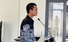 Cầm dao náo loạn ở đám 'làm phước', một thanh niên lãnh 30 tháng tù