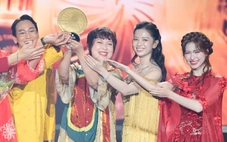 Hòa Minzy khóc, phim 'Mưa đỏ' thắng lớn tại giải Tinh hoa Việt