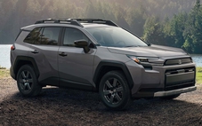 Toyota RAV4 có khả năng về Việt Nam đấu Honda CR-V