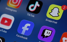 Quốc hội Pháp thông qua lệnh cấm trẻ dưới 15 tuổi dùng mạng xã hội