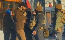 Bộ An ninh nội địa Mỹ đăng ảnh có sẵn và khẳng định đó là khẩu súng của người nhập cư bị bắn chết?