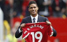 Varane: 'Ăn mừng danh hiệu cùng Man United cảm xúc hơn so với vô địch Champions League tại Real'