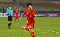 Đình Bắc thất thế trước cầu thủ Trung Quốc trong 2 cuộc bình chọn, do cổ động viên 'tỉ dân' áp đảo