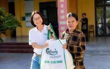 Carlsberg trao 7.500 phần quà Tết đến người dân miền Trung