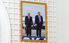 Ông Trump treo ảnh chụp cùng ông Putin trong Nhà Trắng, các đồng minh phản ứng