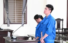 Yêu nhau từ việc mua bán ma túy rồi rủ nhau sống chung cùng buôn ma túy, mỗi người lãnh 20 tăm tù