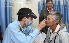 Tổ chức Xuân canh trời, bộ đội phòng không - không quân khám, phát thuốc ở Gia Lai