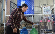 Trao tặng 7 hệ thống máy lọc nước cho 3 điểm trường ven biển ở An Giang