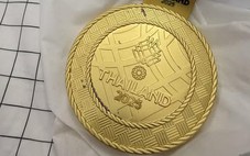 Huy chương vàng SEA Games 33 bị chế giễu làm bằng... sô cô la