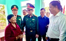 'Chiến dịch Quang Trung' bàn giao nhà dân cho vùng lũ Phú Yên