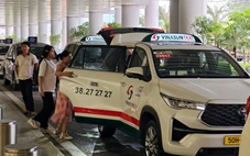 Tân Sơn Nhất ngày cuối nghỉ lễ: Đông khách nhưng không căng taxi và xe công nghệ