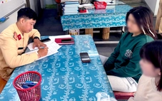 Tịch thu xe SH vụ thiếu nữ 'tống 3', buông hai tay khi chạy xe trên cầu Ba Son