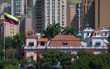 Nổ súng gần phủ tổng thống Venezuela, chưa rõ nguyên nhân