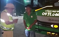 Xử phạt tài xế và chủ xe khách gần 90 triệu đồng vì không có giấy phép lái xe, hợp đồng