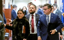 Quốc hội Mỹ có kiểm soát được hành động tiếp theo của ông Trump với Venezuela?