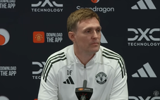 HLV tạm quyền Darren Fletcher: Man United sẽ trở lại sơ đồ 4 hậu vệ