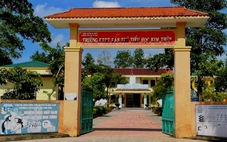 Trường xảy ra 40 học sinh bị ngộ độc có lãnh đạo mới sau khi cách chức hiệu trưởng và hiệu phó