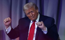 Tổng thống Trump tiết lộ bà Melania ghét điệu nhảy của chồng vì 'chẳng ra dáng tổng thống'