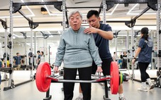 Vì sao tuổi già vẫn nên tập tạ?