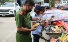 Sau loạt thực phẩm chức năng giả, sữa giả: Khẩn trương sửa Luật An toàn thực phẩm để gỡ vướng