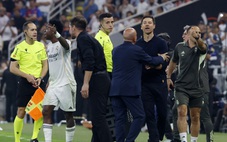 Hình ảnh xấu xí của HLV Simeone và màn đáp trả đến từ Xabi Alonso