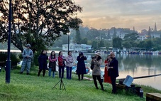 Âm nhạc hàn lâm hòa âm bên góc Hồ Xuân Hương thơ mộng