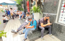 Săn bạc nóng theo vàng