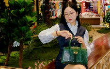 Quà tặng 20 - 10 tinh tế với túi xách da đà điểu, da cá sấu Khatoco