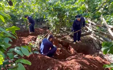 Nhớ lời cha kể, người dân Lào giúp tìm thấy 1 hài cốt liệt sĩ