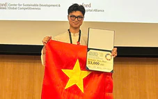 Sinh viên Ngoại thương giành giải nhất cuộc thi đổi mới sáng tạo tại Singapore