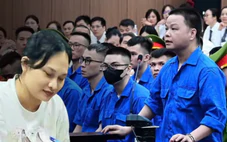 Vợ cũ Mr Hunter trước tòa 'xin lại' 18 tỉ nếu là 'tiền hợp pháp'