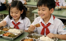 Vụ Sago Food: Sở An toàn thực phẩm nói trường tự giám sát, người dân hỏi lại trách nhiệm của sở