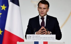 Ông Macron: Châu Âu không nên ảo tưởng về sự hạ nhiệt của Mỹ, kêu gọi tự cường