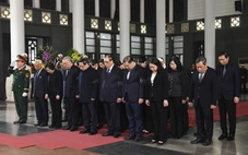 Thủ tướng cùng nhiều lãnh đạo viếng nguyên Phó chủ tịch Hội đồng Bộ trưởng Đoàn Duy Thành