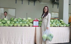 'Bắp cải chú bộ đội' vào resort, nhà hàng hạng sang, dân lùng mua ăn Tết